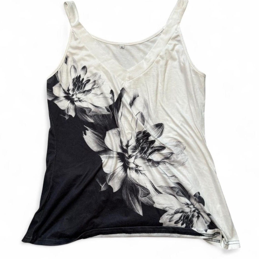 SHEIN Black and White Floral Tank Top